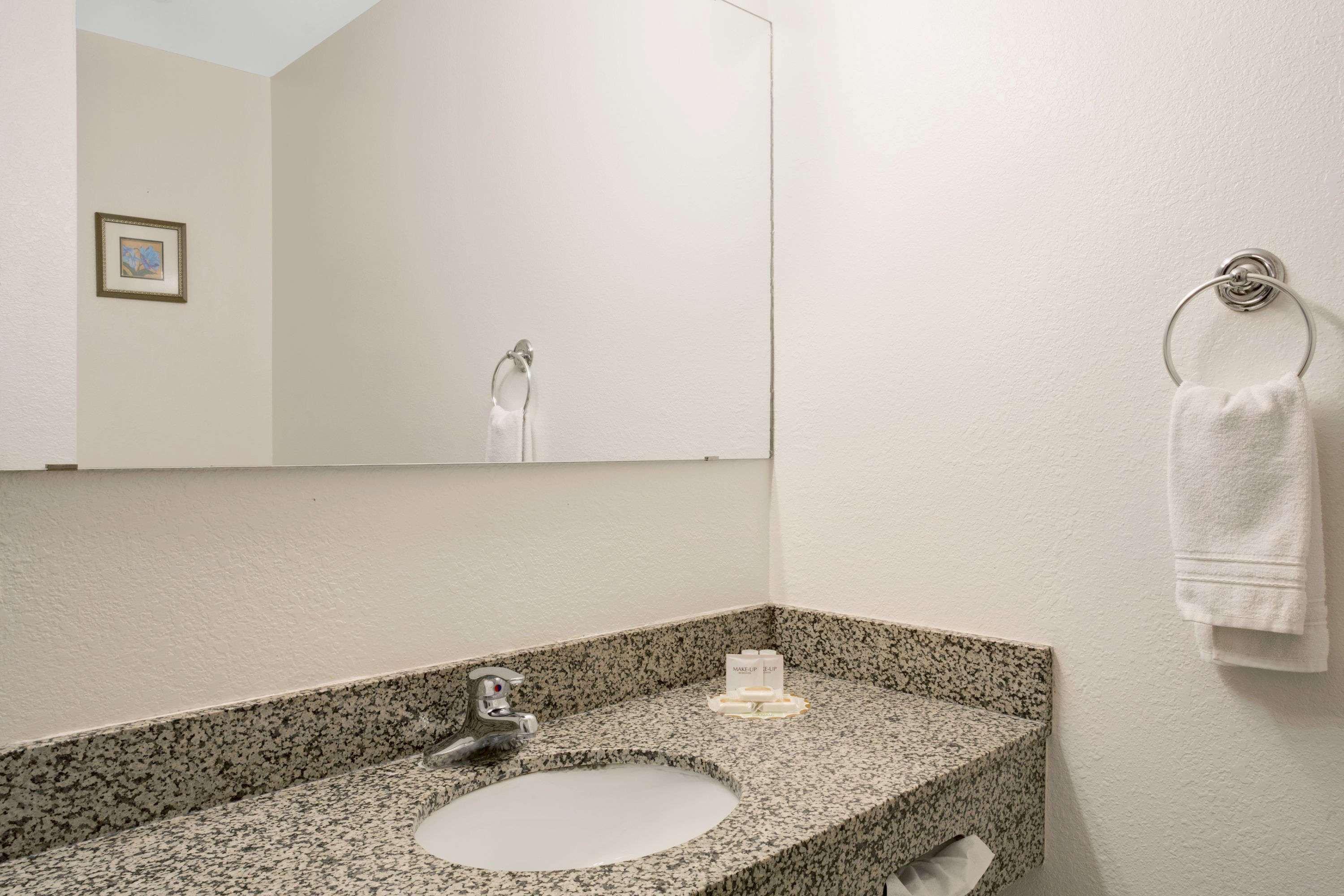 Antelope Inn & Suites Clearfield Zewnętrze zdjęcie